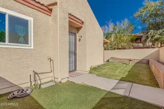 Photo #5: 6610923 Listing