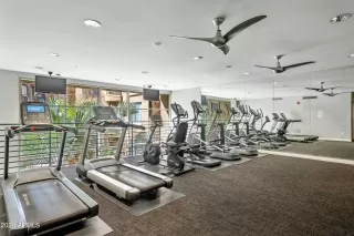 Photo #2: 6610926 Listing 