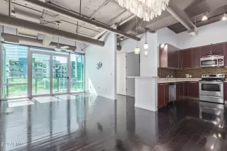 Photo #2: 6611025 Listing