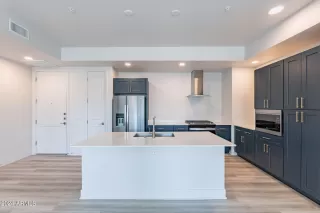 Photo #5: 6611090 Listing