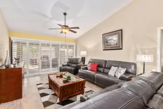 Photo #2: 6611294 Listing