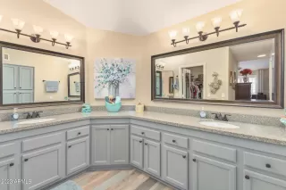 Photo #3: 6611294 Listing