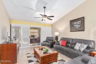 Photo #6: 6611294 Listing