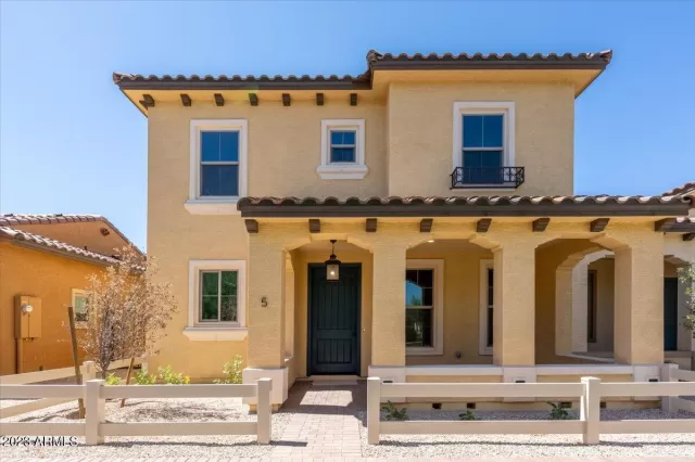 MLS: 6611330 Condo For Sale