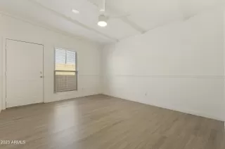 Photo #5: 6611433 Listing 