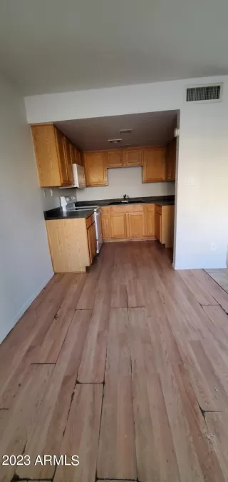 Photo #6: 6611643 Listing 