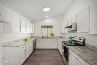 Photo #4: 6611648 Listing