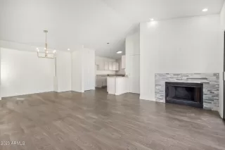 Photo #5: 6611648 Listing