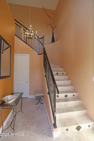 Photo #5: 6611660 Listing