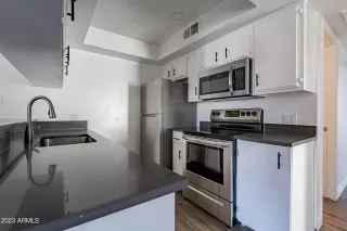 Photo #4: 6611743 Listing