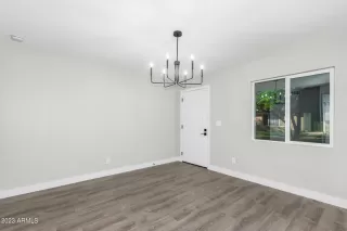 Photo #6: 6611898 Listing 