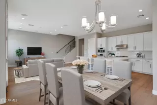 Photo #3: 6612054 Listing 