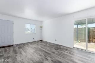 Photo #4: 6612080 Listing 