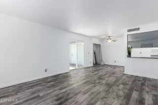 Photo #6: 6612080 Listing 