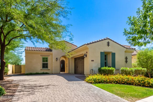 MLS: 6612092 Condo For Sale