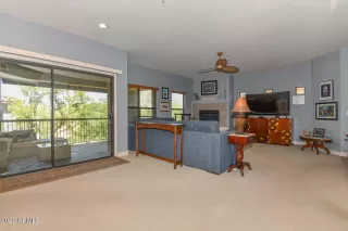 Photo #5: 6612122 Listing