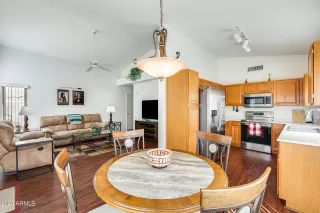 Photo #1: 6612263 Listing 