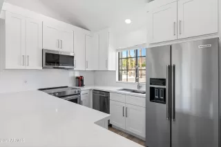 Photo #4: 6612306 Listing 