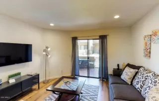 Photo #4: 6613328 Listing