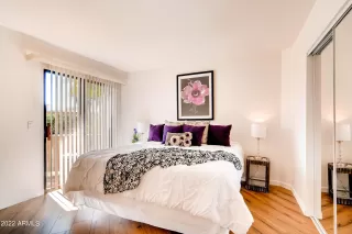 Photo #6: 6613328 Listing