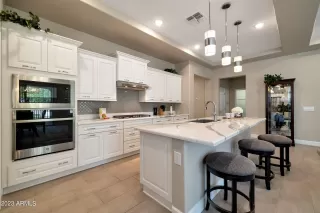 Photo #2: 6613353 Listing 