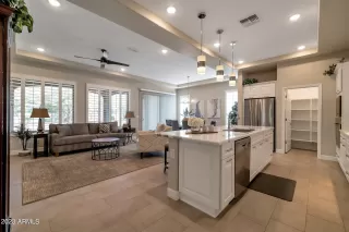 Photo #3: 6613353 Listing 