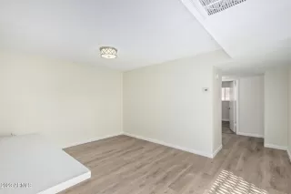 Photo #6: 6613462 Listing 