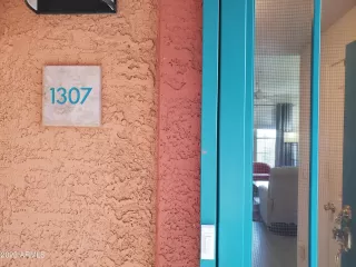 Photo #2: 6613635 Listing