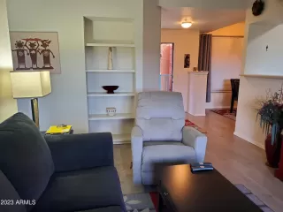 Photo #6: 6613635 Listing