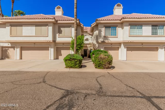 MLS: 6613702 Condo For Sale