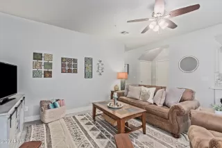 Photo #4: 6613702 Listing 