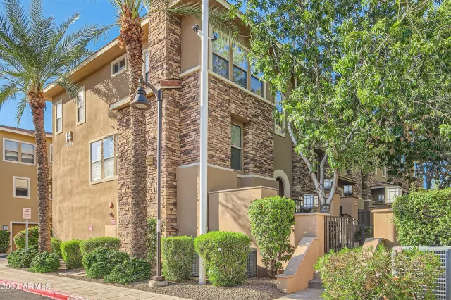 MLS: 6614085 Condo For Sale