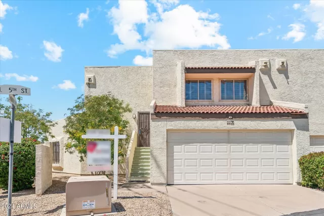 MLS: 6614376 Condo For Sale