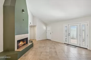 Photo #4: 6614376 Listing