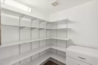 Photo #6: 6614376 Listing