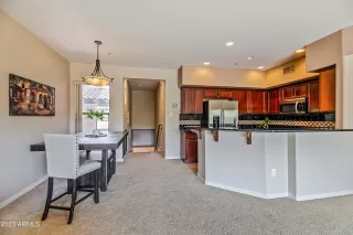 Photo #4: 6614393 Listing