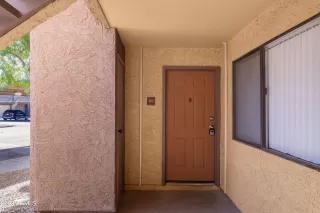 Photo #4: 6614442 Listing