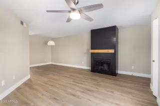 Photo #3: 6614491 Listing