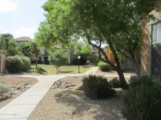 Photo #6: 6614506 Listing