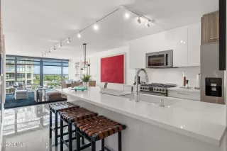 Photo #6: 6614515 Listing
