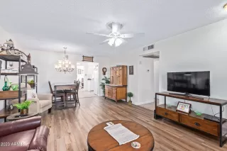 Photo #5: 6614648 Listing 
