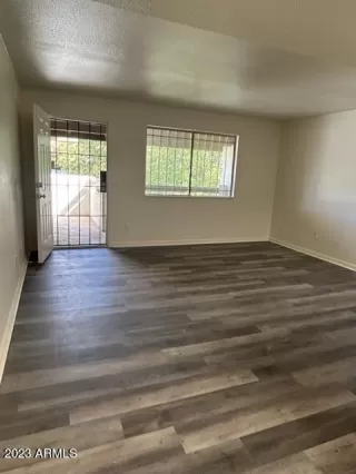 Photo #3: 6614776 Listing 