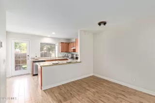 Photo #4: 6614788 Listing