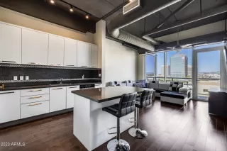 Photo #5: 6614907 Listing 