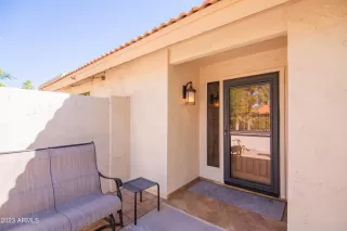 Photo #4: 6614930 Listing