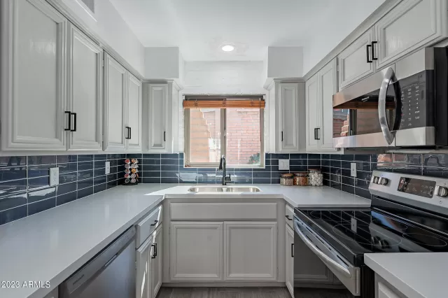 MLS: 6614949 Condo For Sale