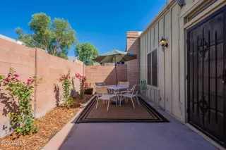 Photo #6: 6614949 Listing