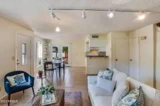 Photo #4: 6615059 Listing