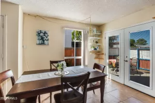 Photo #5: 6615059 Listing