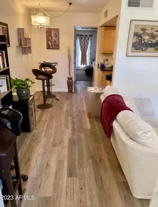 Photo #2: 6615067 Listing